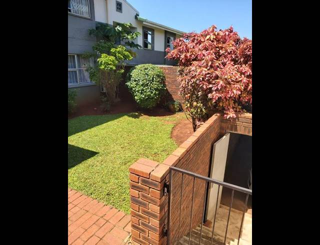 3 BEDROOM SIMPLEX SOLD IN MANOR GARDENS